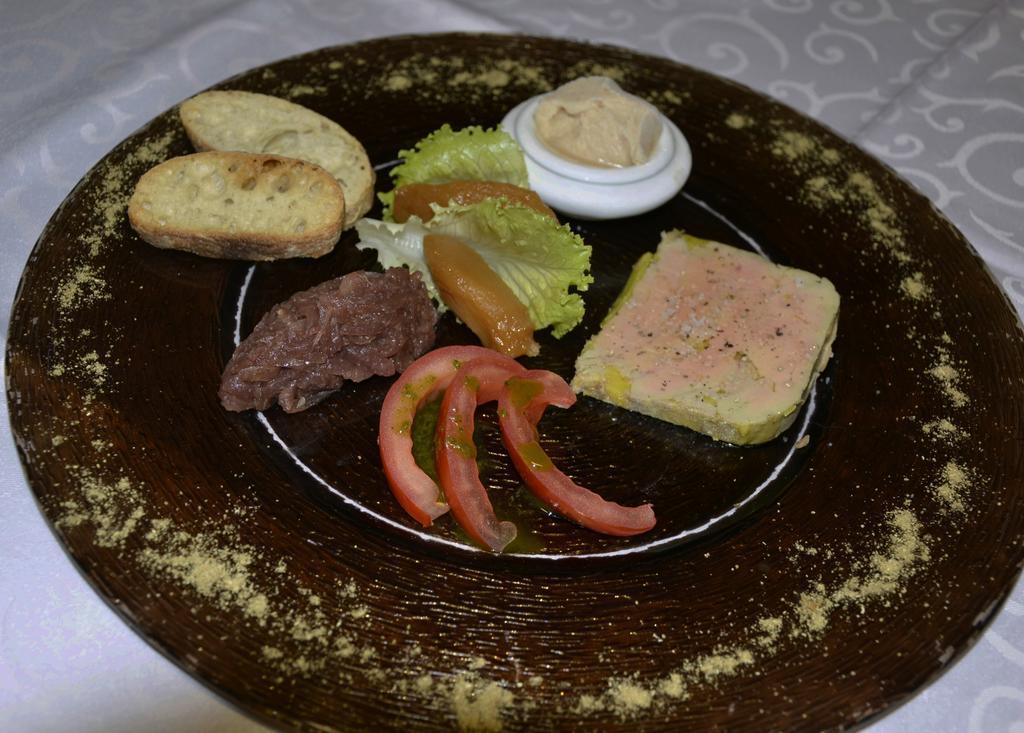 Hotellerie De L'Esplanade Rians  Εξωτερικό φωτογραφία