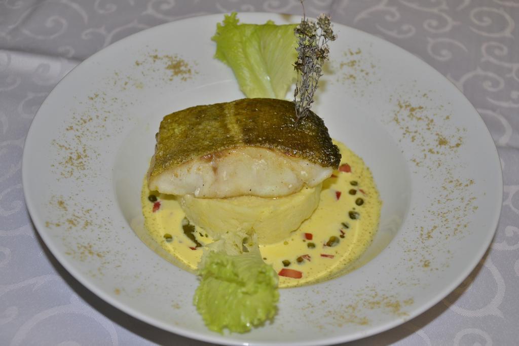 Hotellerie De L'Esplanade Rians  Εξωτερικό φωτογραφία