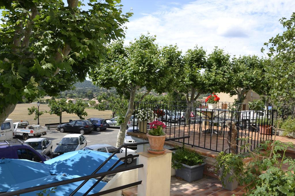 Hotellerie De L'Esplanade Rians  Εξωτερικό φωτογραφία
